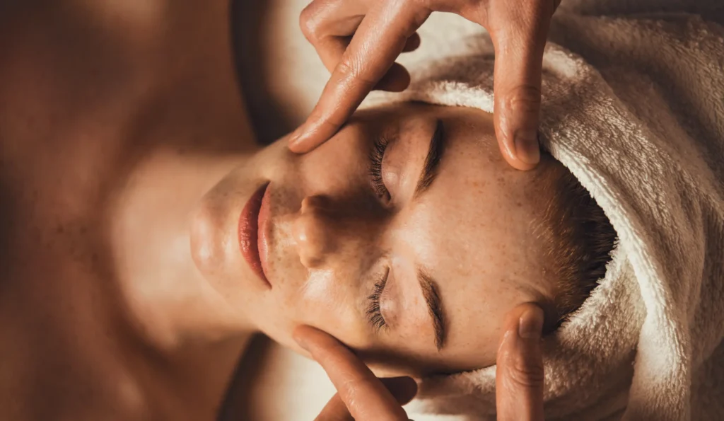 Masaż Kobido – Tajemnica Japońskiego Upiększania 2 Masaż Kobido – Tajemnica Japońskiego Upiększania